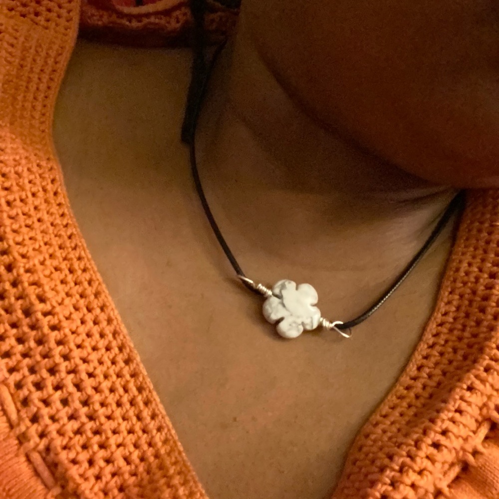 Howlite Flower Necklace